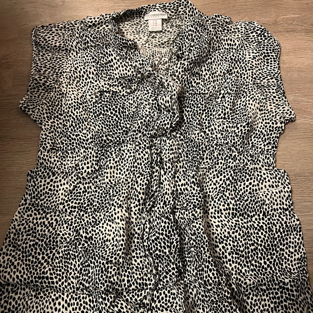 Medium Motherhood Maternity Blouse, grey and white.